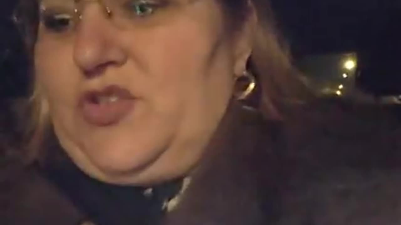 ACASĂ - DIS--- - 17 aprilie 2025 - ora 02:42