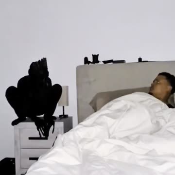 She tried to scare her husband 😂😂😂 #funny #prank #shorts