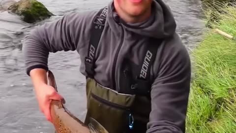 Fishing Skills Are Amazing💀