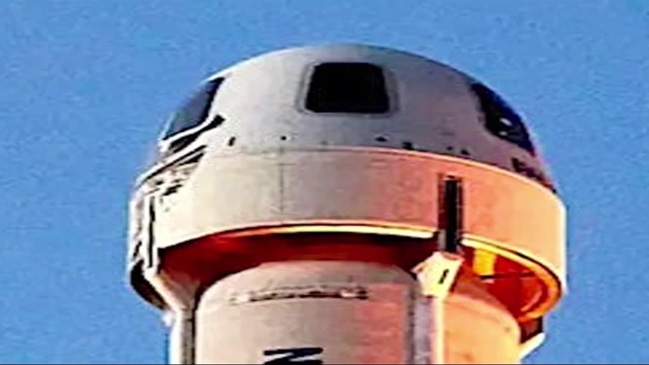 Jeff Bezos vs Elon Musk rocket