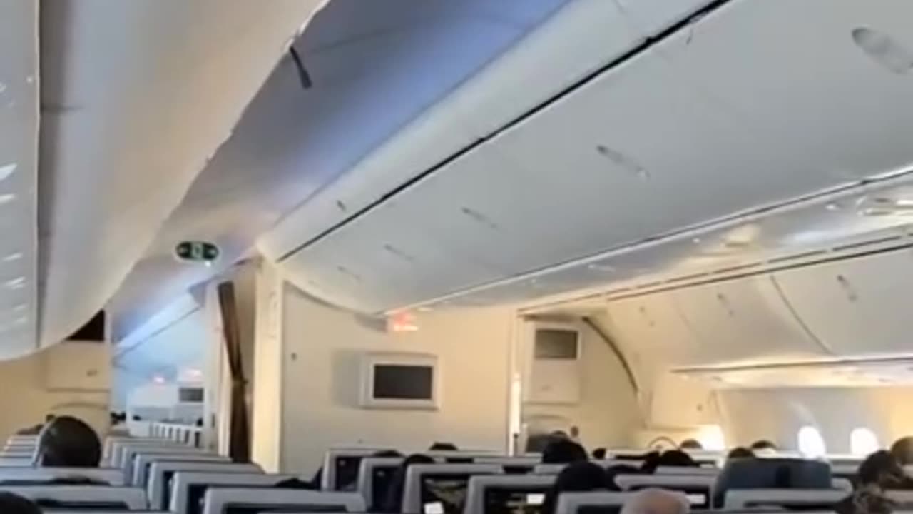 Exciting: The first flight from New York landed in Israel a short time ago.