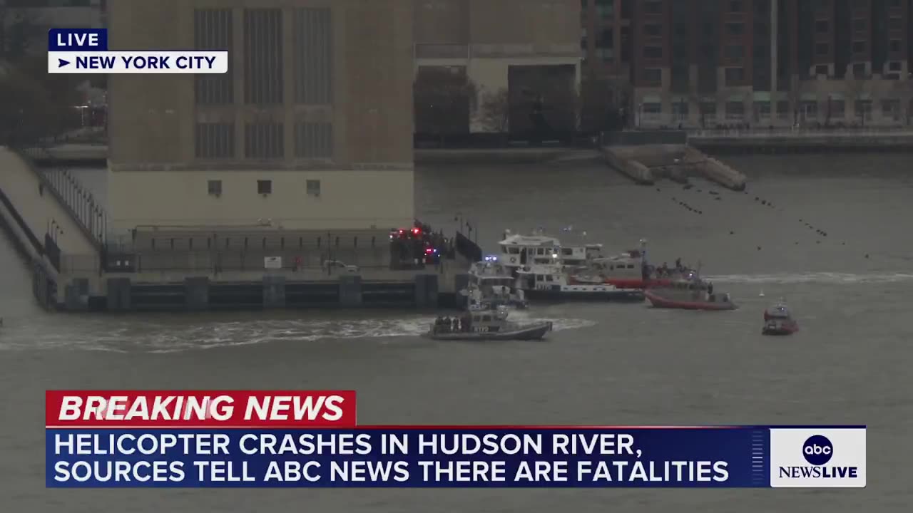 Eyewitness describes moment helicopter split in two before crashing in Hudson river