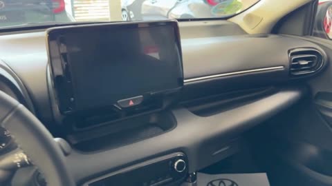 New TOYOTA YARIS 120H e-CVT 2025 - HYBRID efficiency & visual REVIEW (Active Plus)