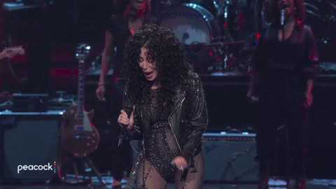 If I Could Turn Back Time (with Joel Hoekstra & The Roots) - Cher (live)