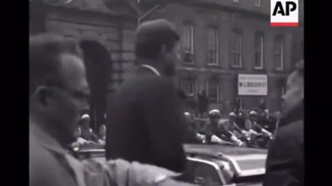 Crumpton on S.S.: Whose Call was it to Remove Dome from JFK's Limo?