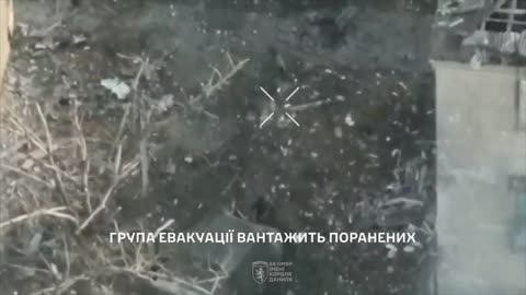 Ukrainian APC Removes Wounded from Battlefield Under Intense Fire
