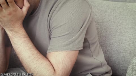 OVNIs filmés près d'une base nucléaire : la descente aux enfers d'un physicien