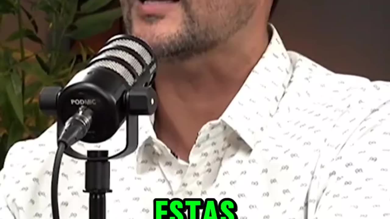 Bill y Melinda Gates - los dueños de las Farmaceuticas