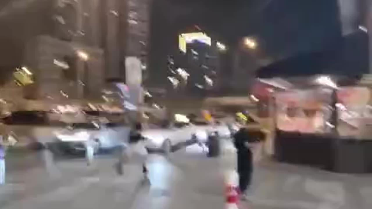 The moment sirens went off in occupied Palestine after a missile launch from Yemen