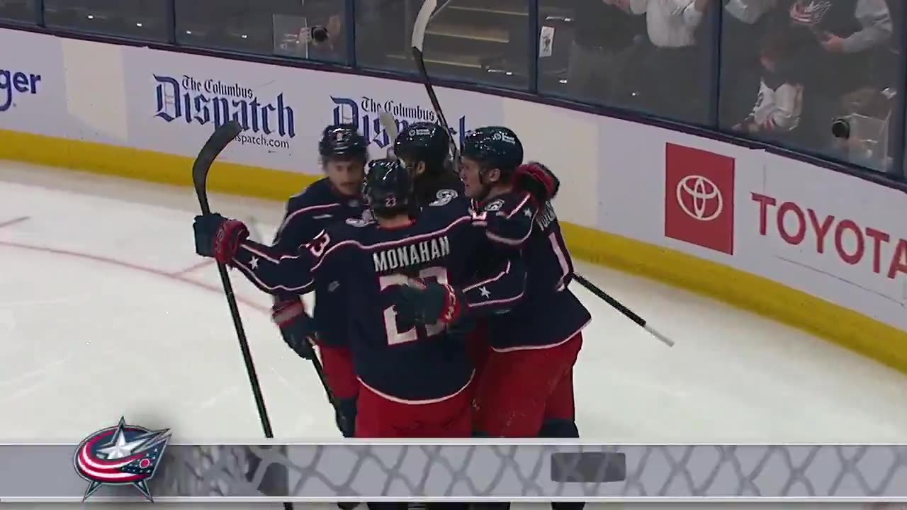 NHL - Didn't take long for the @BlueJacketsNHL to find the back of the net! 🚨