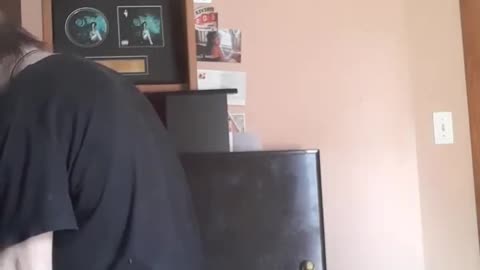 Cyraxx live on YT. "Become the beast". 4/18/2025. Even worse...