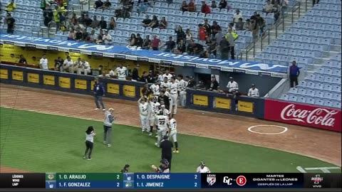 Tercer bombazo del año para Yonathan Daza