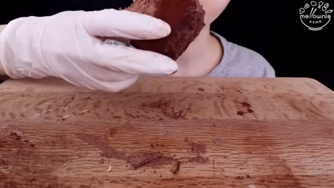 CHOCOLATE ASMR MUKBANG