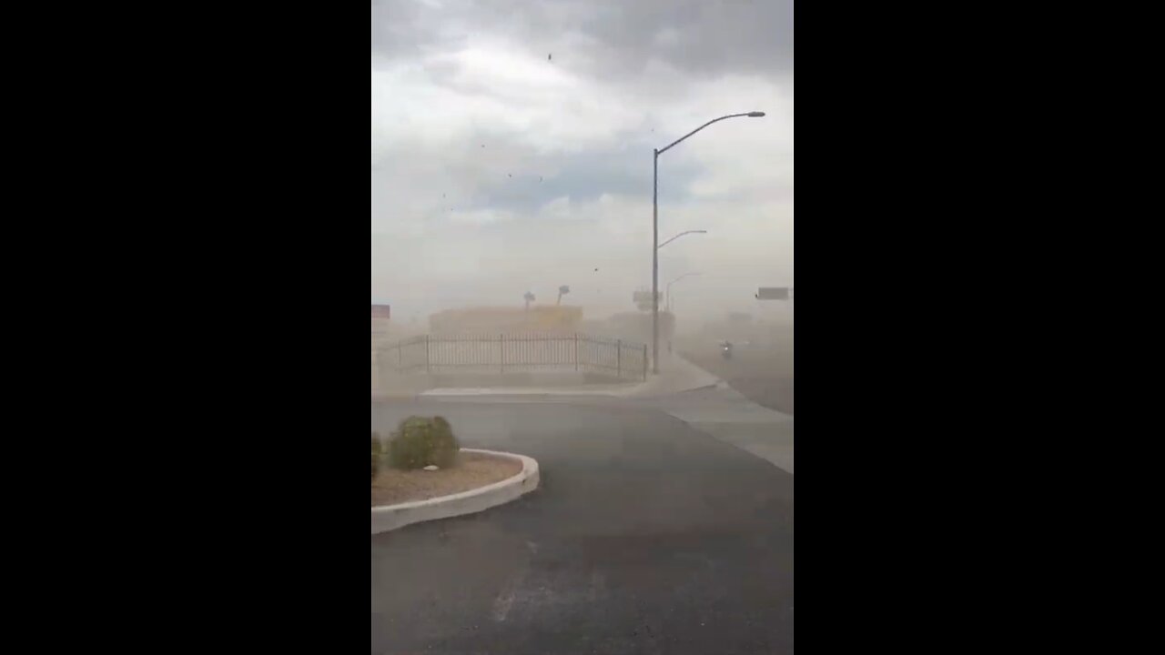 Las Vegas hit with a huge sandstorm