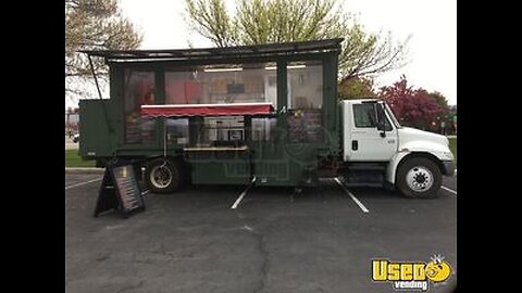 2007 International Harvester Solar Powered Mobile Pizzeria with Woodstone Gas fired Oven