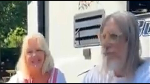 Thunder wife shakes her azz for cash