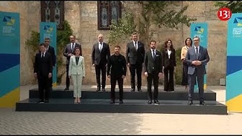 Serbian President Vucic meets Ukrainian President Zelenskyy and other leaders at summit in Odesa