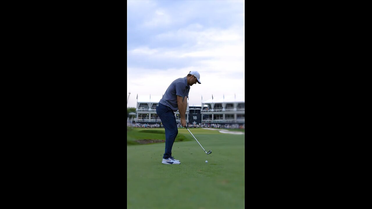 I would do anything to have a swing like this⛳️