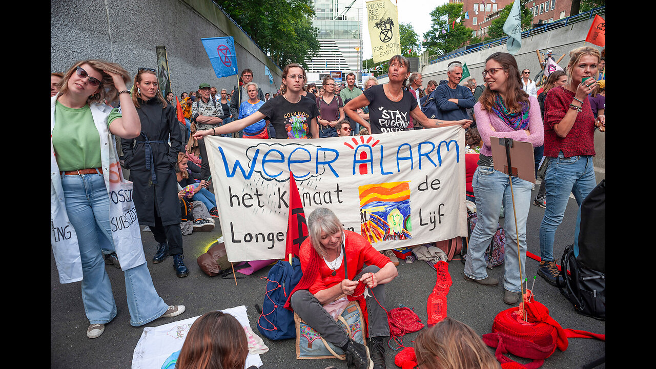 LIVE: Klimaprotest in Den Haag