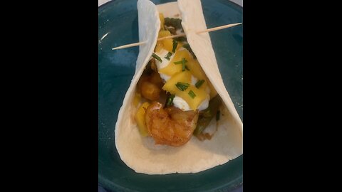 Refreshing Shrimp and Mango Taco