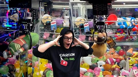 DOMINATING The Double Sided Arcade Claw Machine!