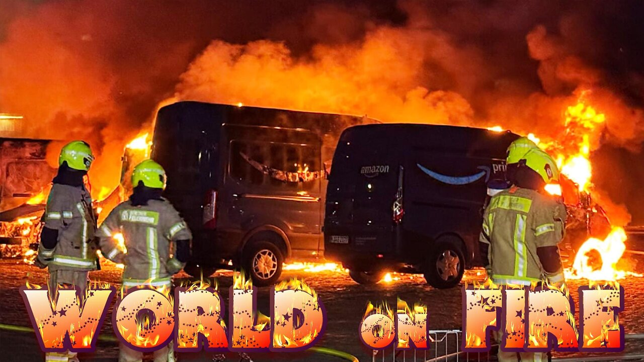 Civil War Watch: Left Extremists Burn 36 Amazon, Telecom Company Vans in Berlin, Germany