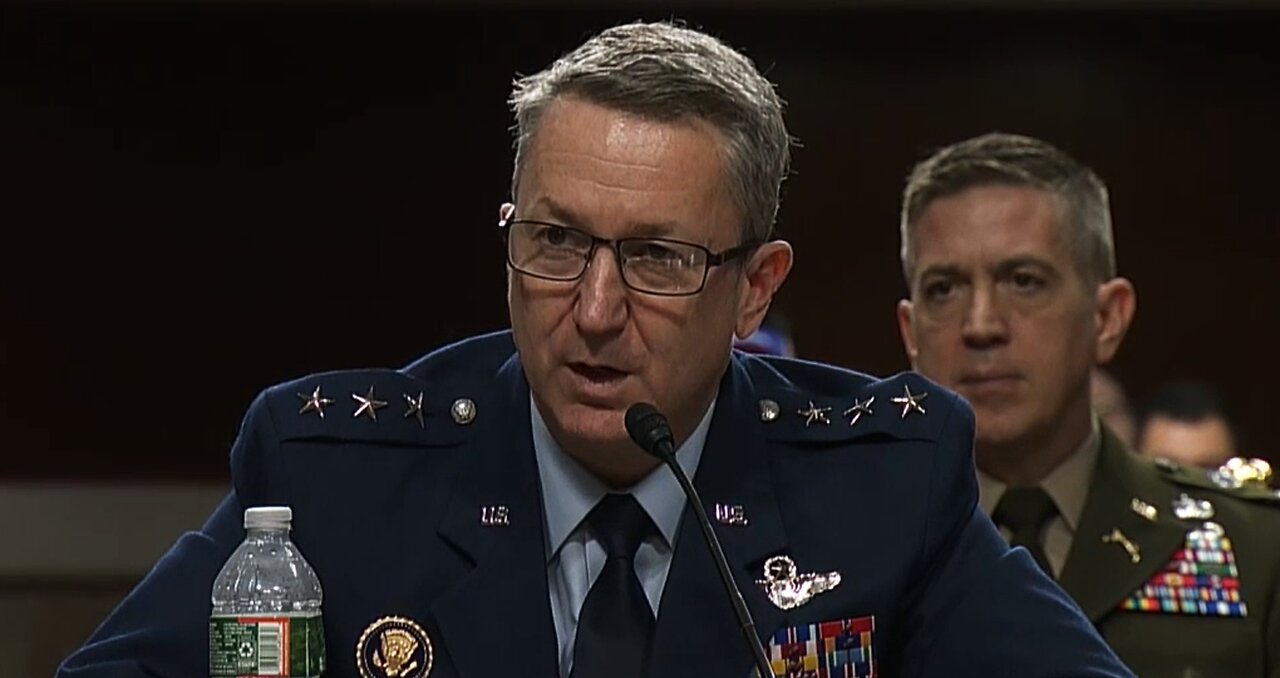 El Senado confirma al general John Caine como nuevo jefe del Estado Mayor Conjunto de EEUU