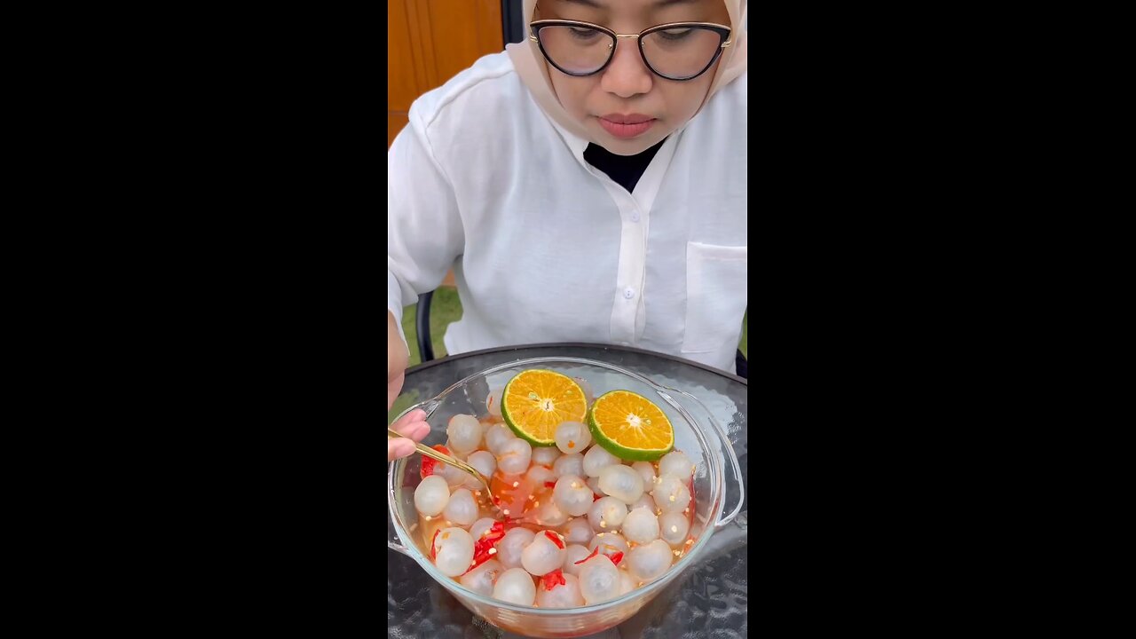 Eating food 22