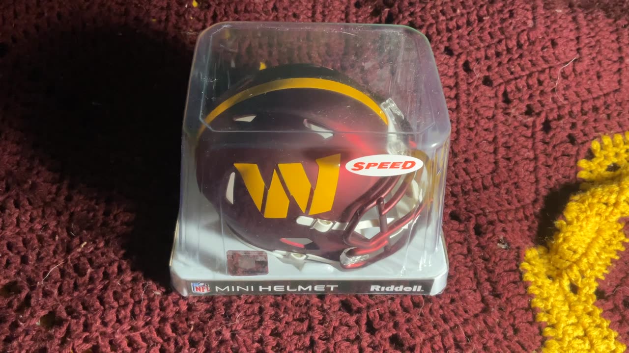 WASHINGTON COMMANDERS HELMET