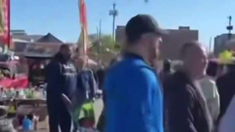 Gunther Eagleman™ - I love watching raids happen.