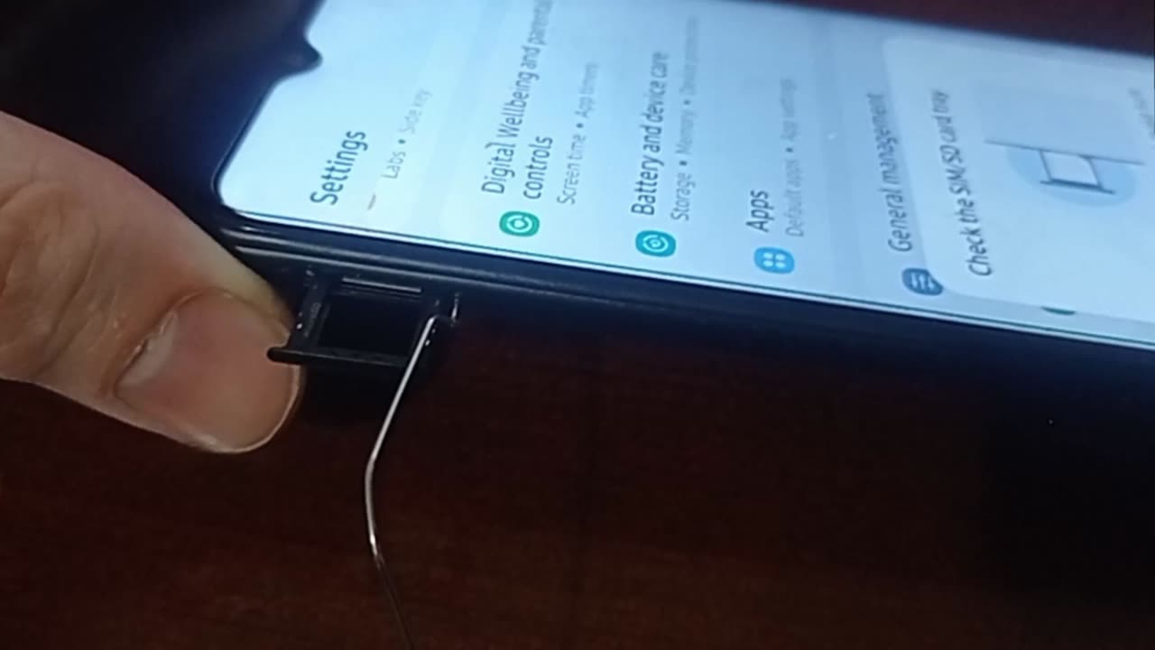 SANSUNG galaxy A03S has memory card slot?