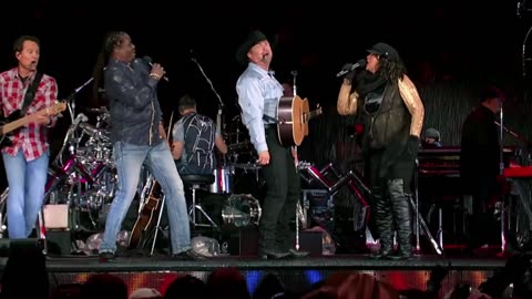Two of a Kind, Workin' on a Full House (Dennis Robbins cover) - Garth Brooks (live)