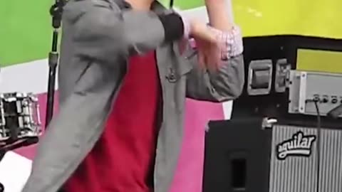 EPSTEIN PHOTO ANALYSED