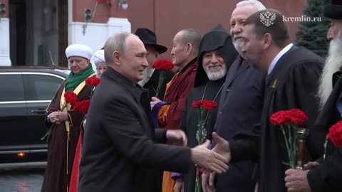 Ecumenistul Eretic Putin PRIETESUG,SALUTARI INTERZISE cu Kiril,mahomedani,jidovi,budist,monofizit