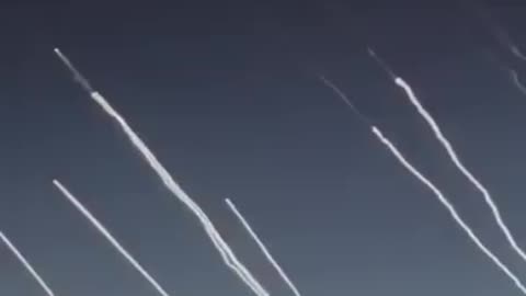 Ballistic missile launches from Iran targeting Israel footage