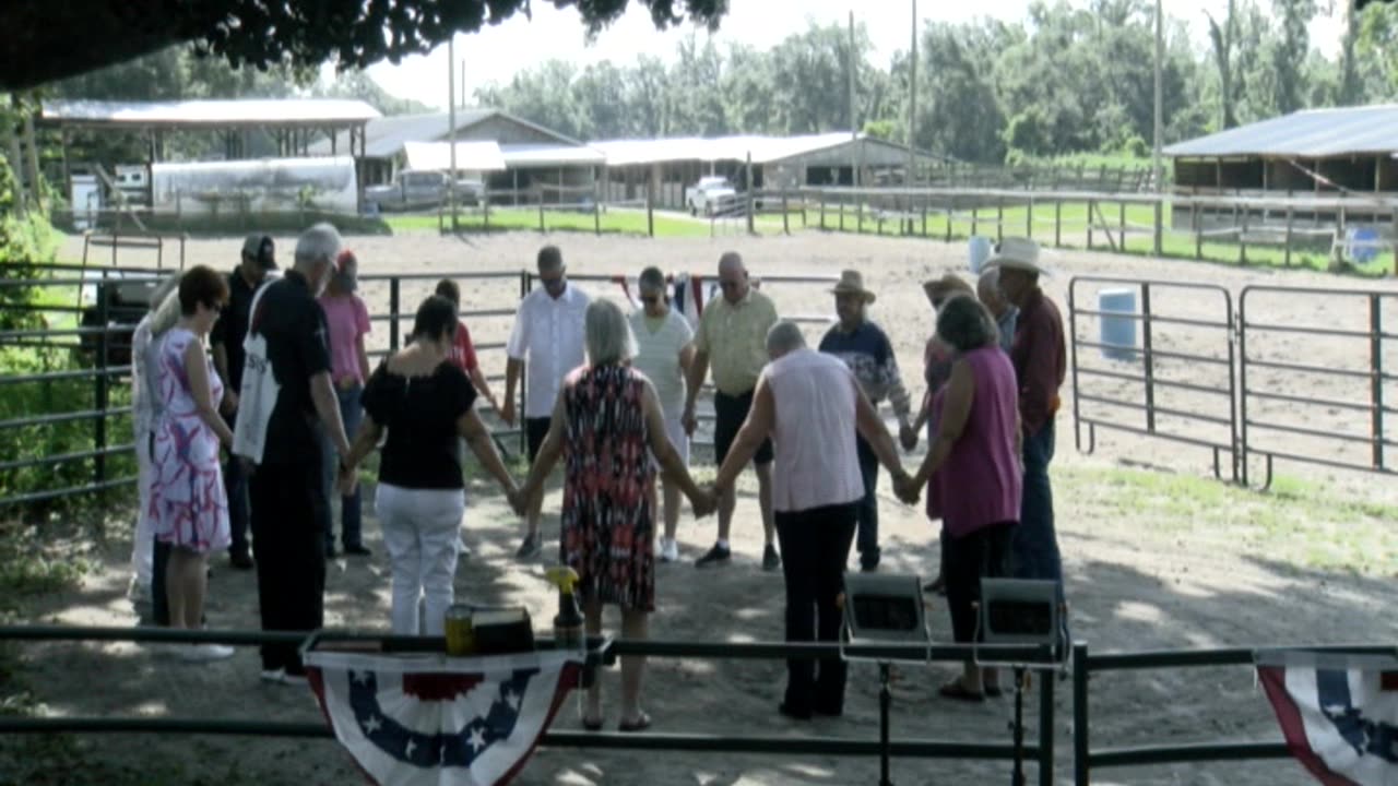 Skipper Calder & Cowboy-up Ministry bring horse training with a message at 11am.