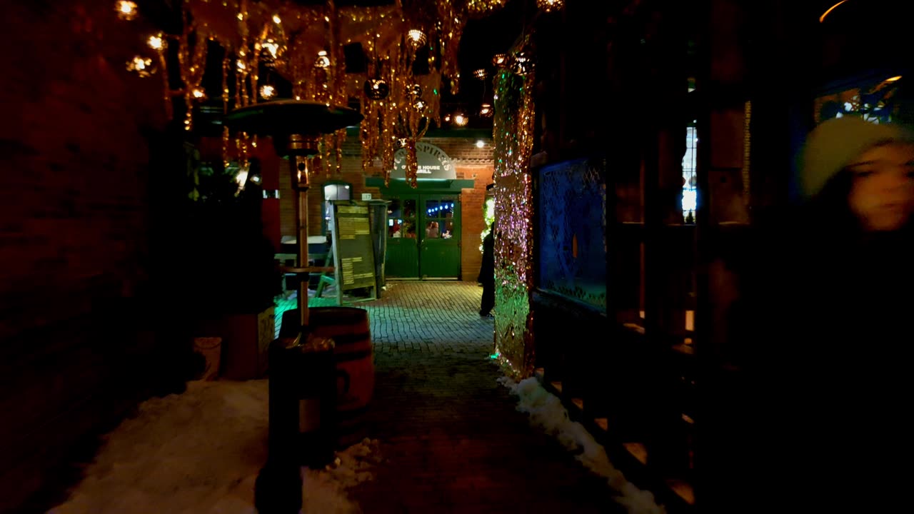 【4K】Winter Village Toronto 🎄 Distillery District Days Before 2026 Canada 🇨🇦