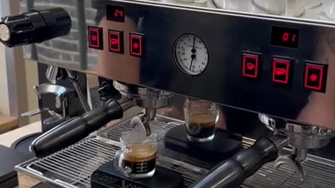 A step by step guide on how to program the yield on your La Marzocco Linea Classic