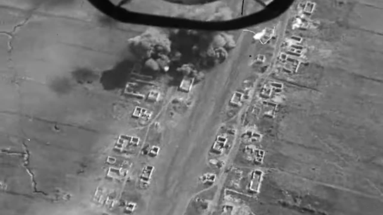 Junkers Ju 87 Stuka bomb cam over Kursk in 1943 #guncamera