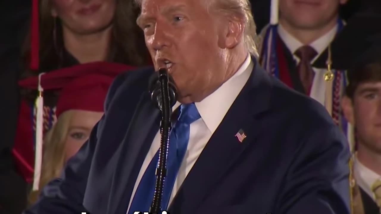 "En mi primer mandato todos me odiaban, y ahora me besan el culo"