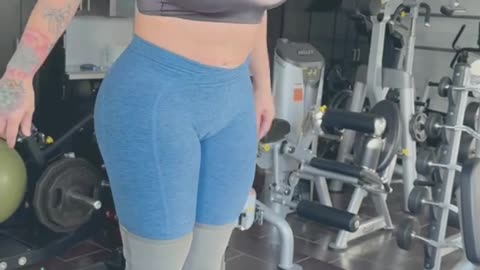 yiny leon at gym