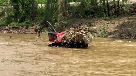 5/17/25 North Toe River. Helene debris removal Heavy rains is why the water is muddy Usually clear
