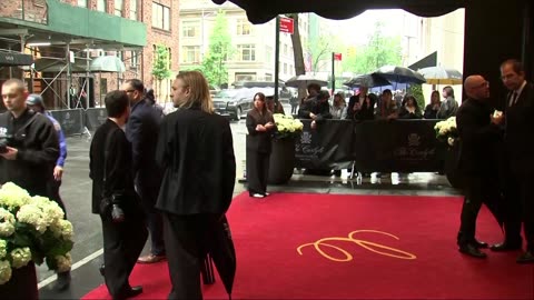 Stars Make a Statement: Departing The Carlyle for the Met Gala’s Red Carpet
