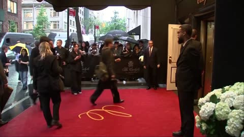 Stars Make a Statement: Departing The Carlyle for the Met Gala’s Red Carpet