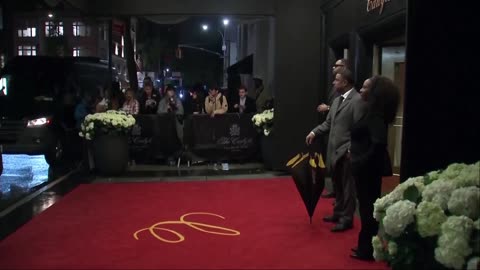 Stars Make a Statement: Departing The Carlyle for the Met Gala’s Red Carpet