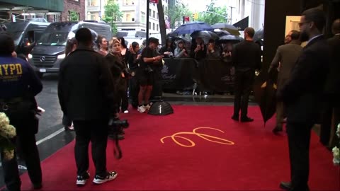 Stars Make a Statement: Departing The Carlyle for the Met Gala’s Red Carpet
