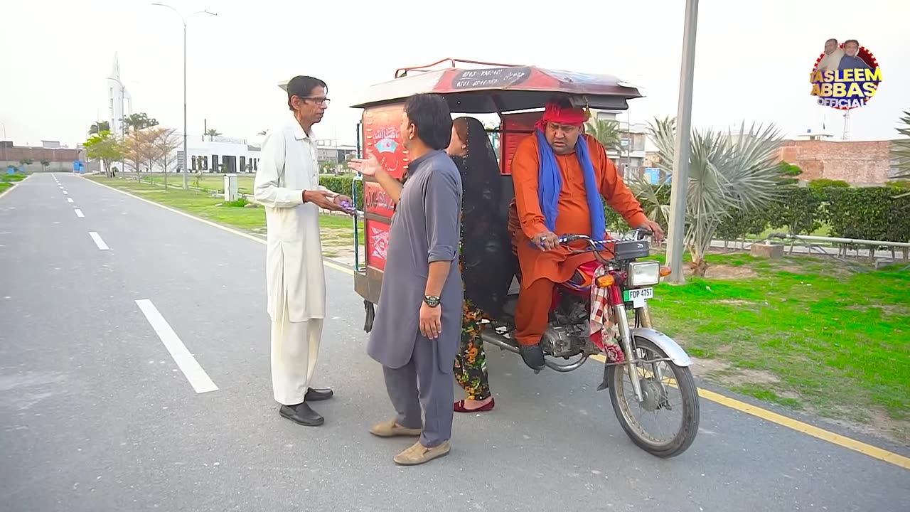 Tasleem Abbas and Soni | Rickshaw New Prank | Sadia Khan | Toote