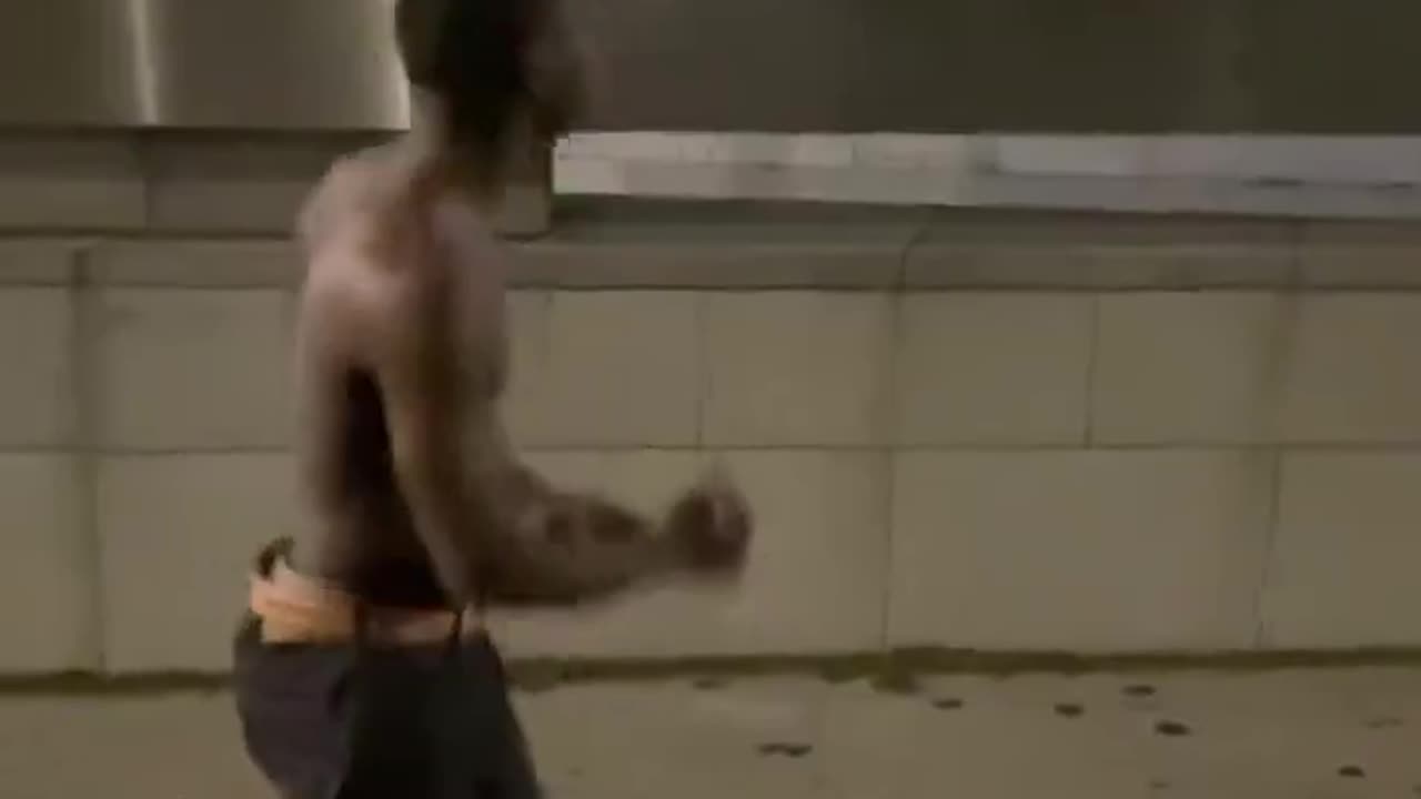 Dublin A retarded African is trying to fight Gardai after one of the Gardai was stabbed.