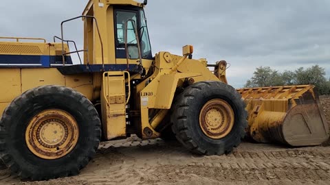 FOR SALE: 1996 KOMATSU WA600-1L Wheel Loader