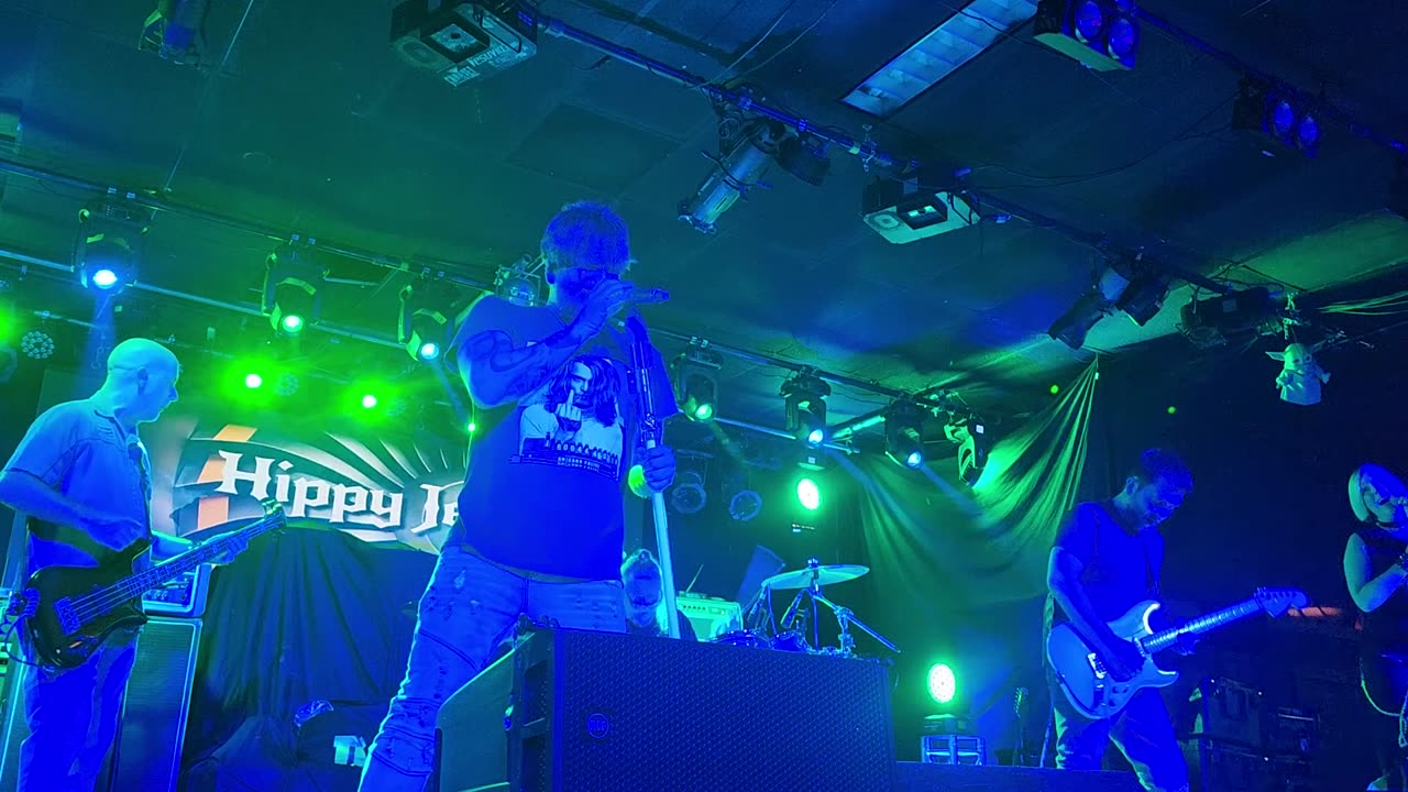 Hippy jett ( live)